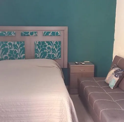 Downtown Studio Galeron Apartment